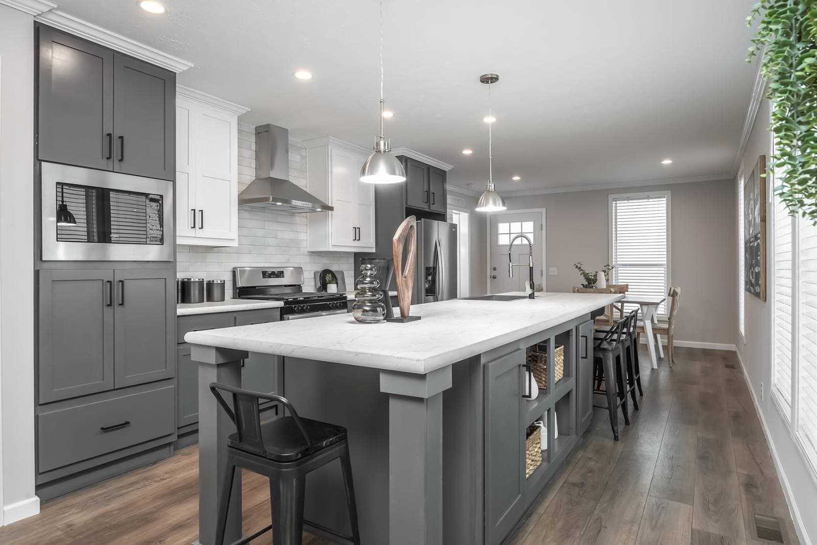 N621 kitchen home features