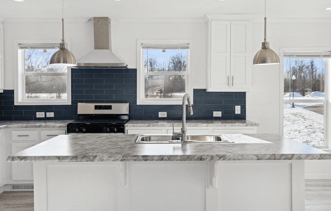 N682 kitchen home features