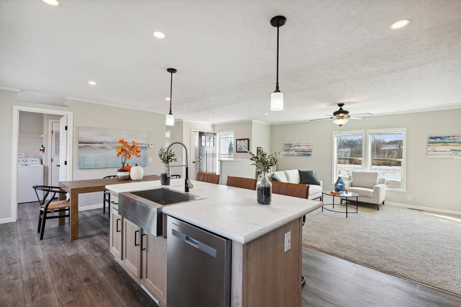 N620 kitchen home features