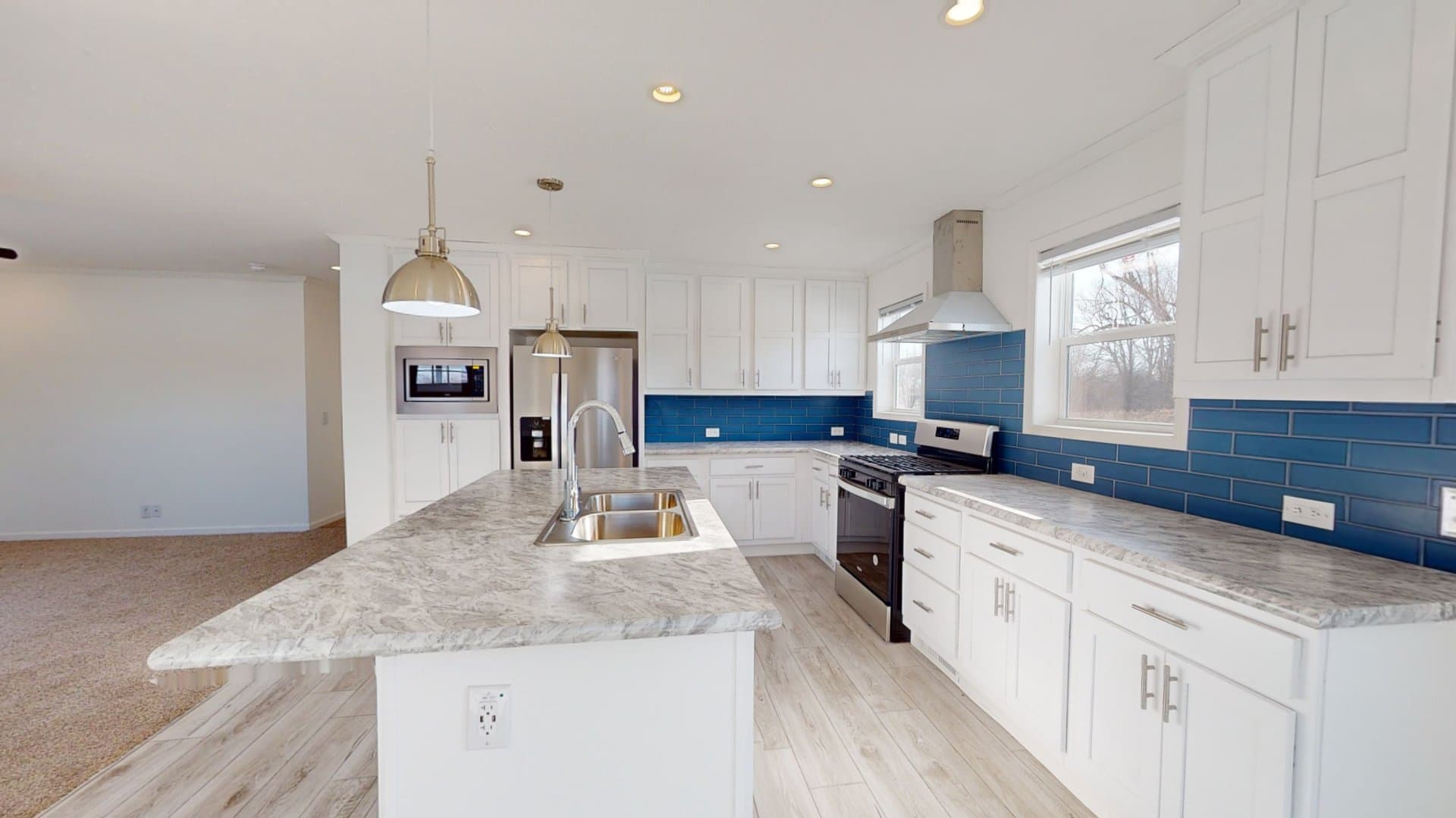 N682 kitchen home features