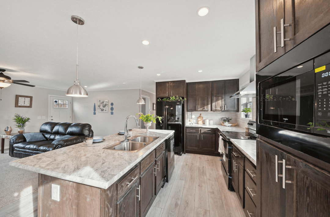 N656 kitchen home features