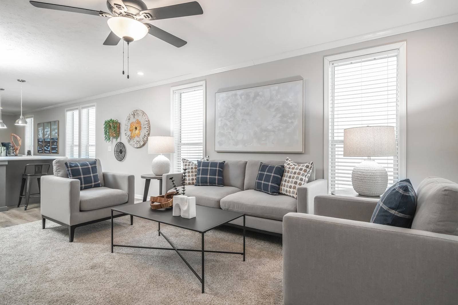 N621 interior and hero home features