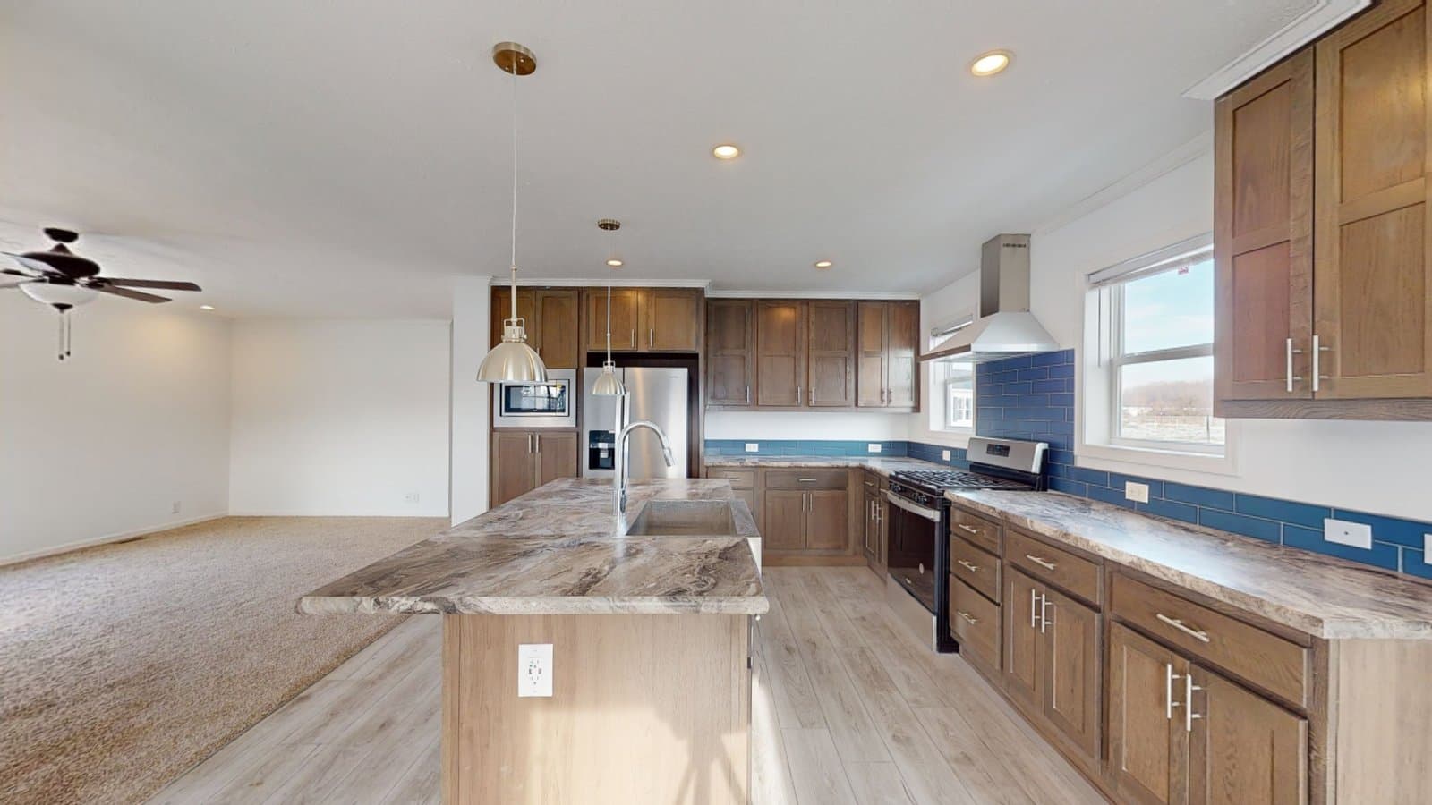 N610 kitchen home features