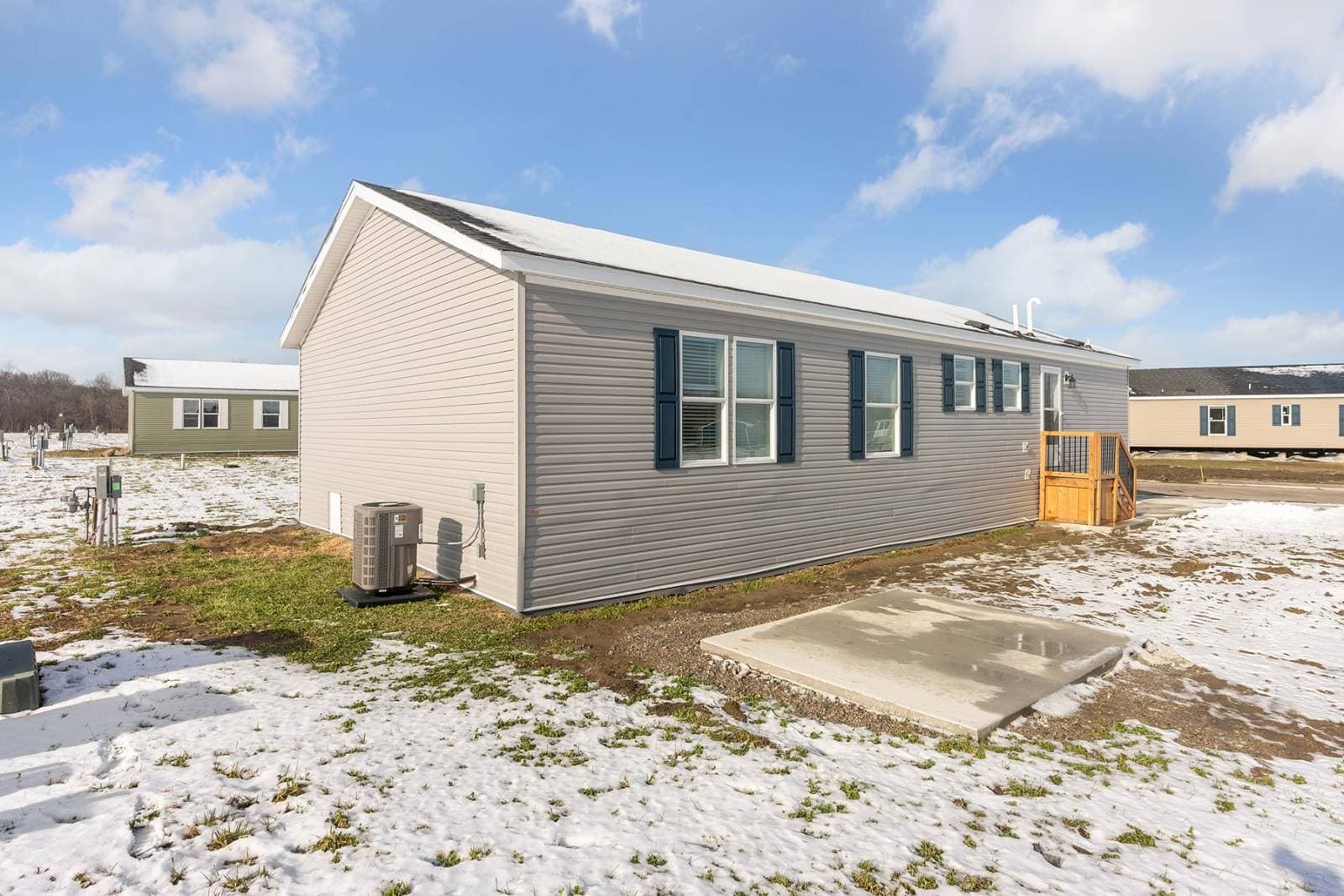 N600 exterior home features