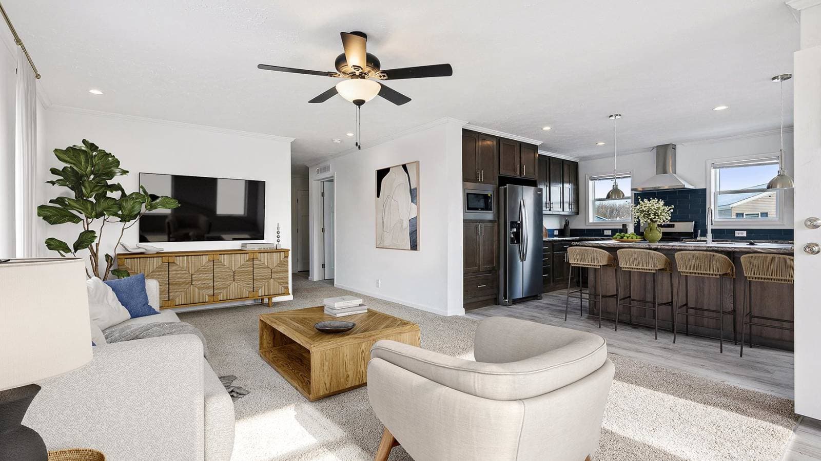 N620 interior home features