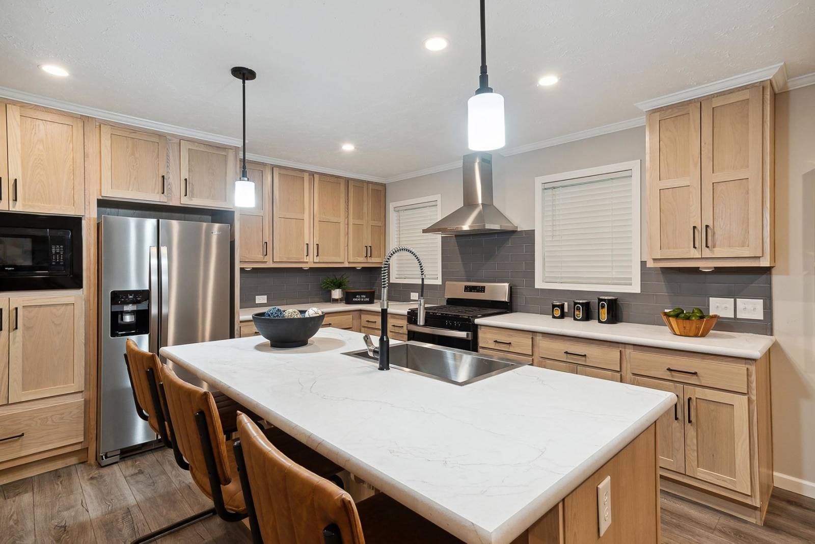 N620 kitchen home features