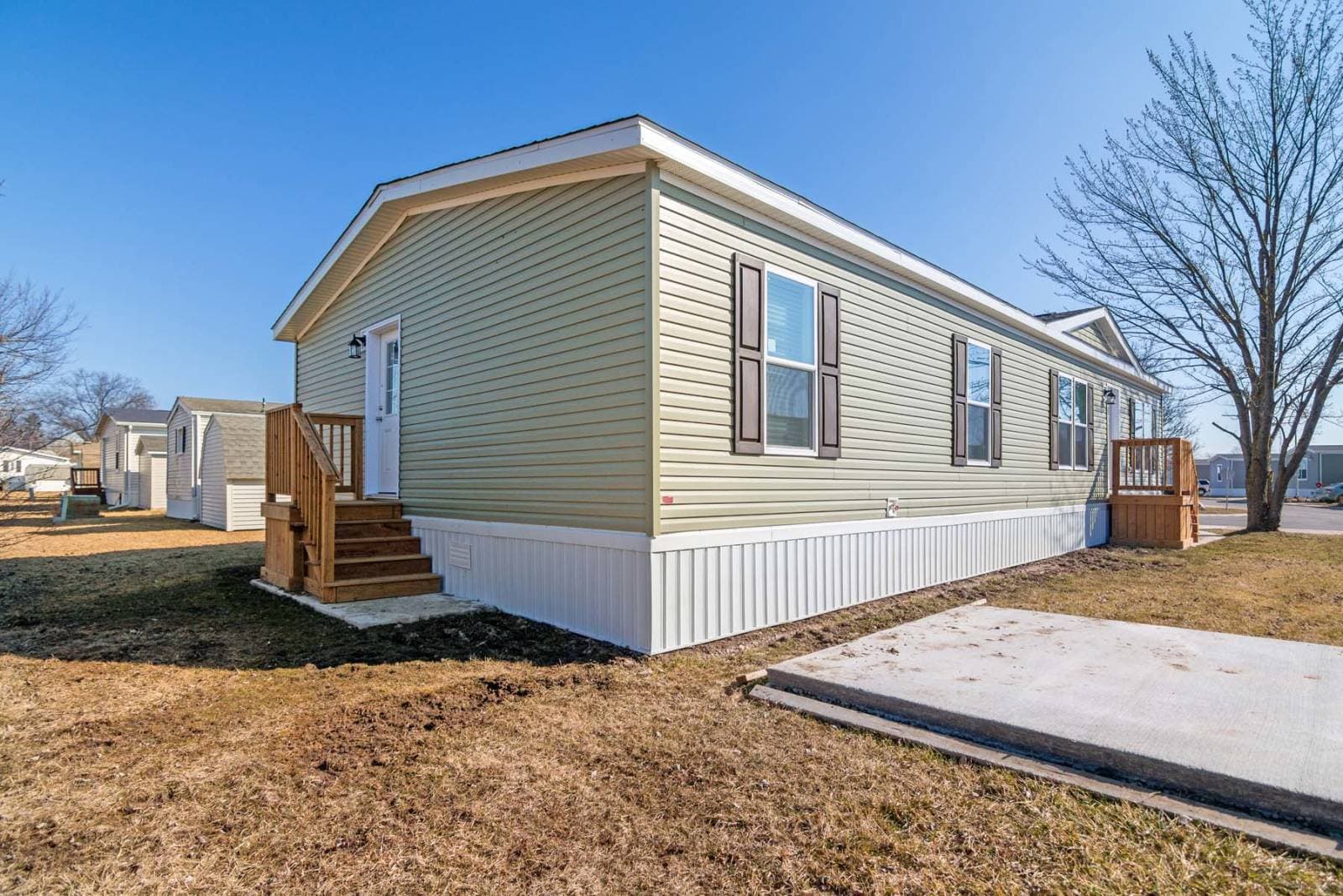 N679 exterior home features