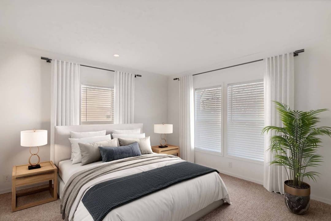 N679 bedroom home features