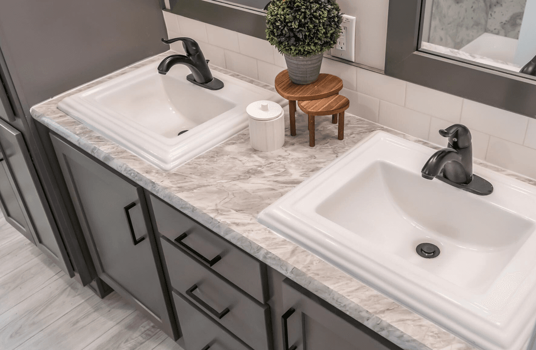 N611 bathroom home features