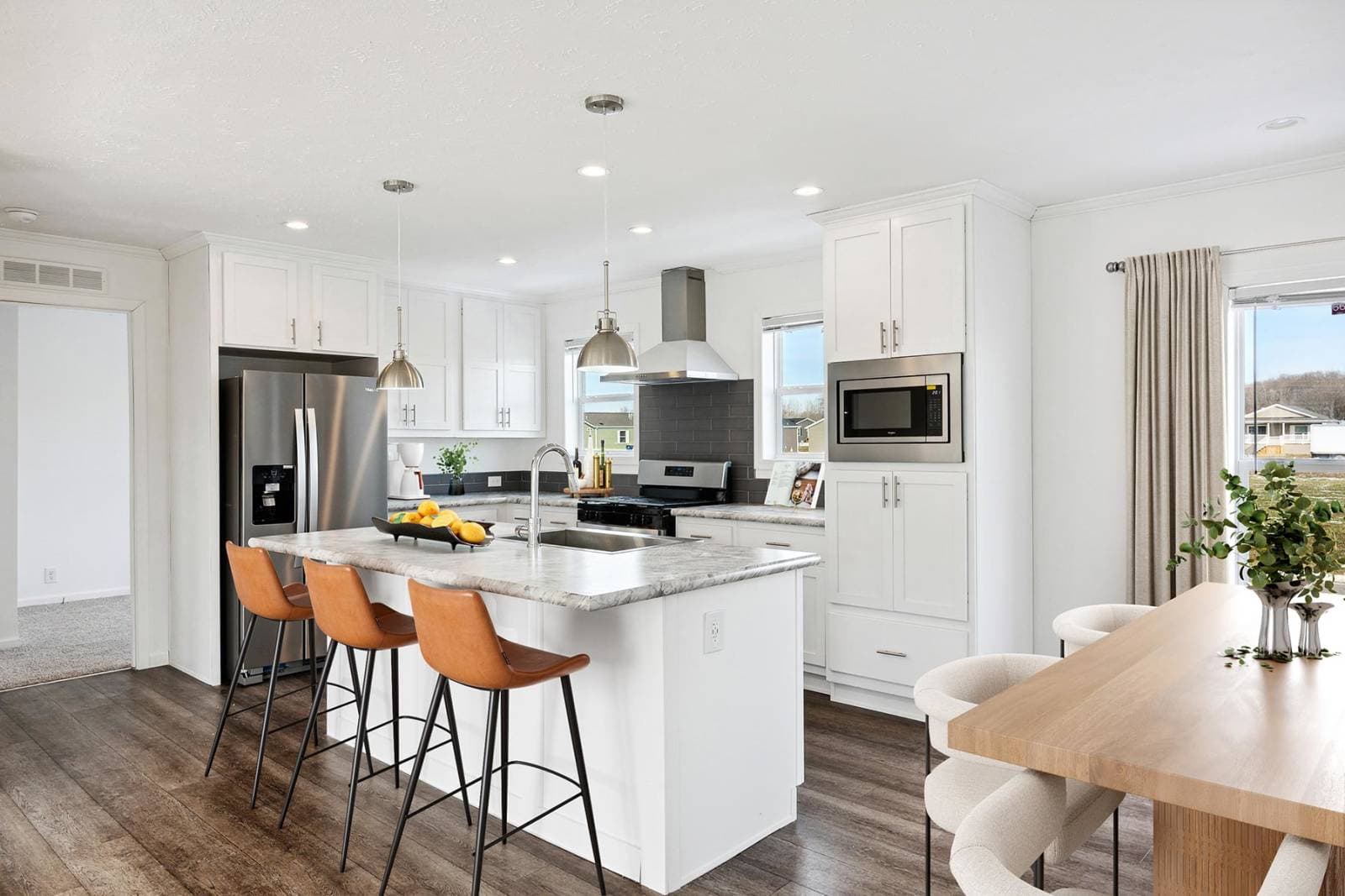 N688 kitchen home features