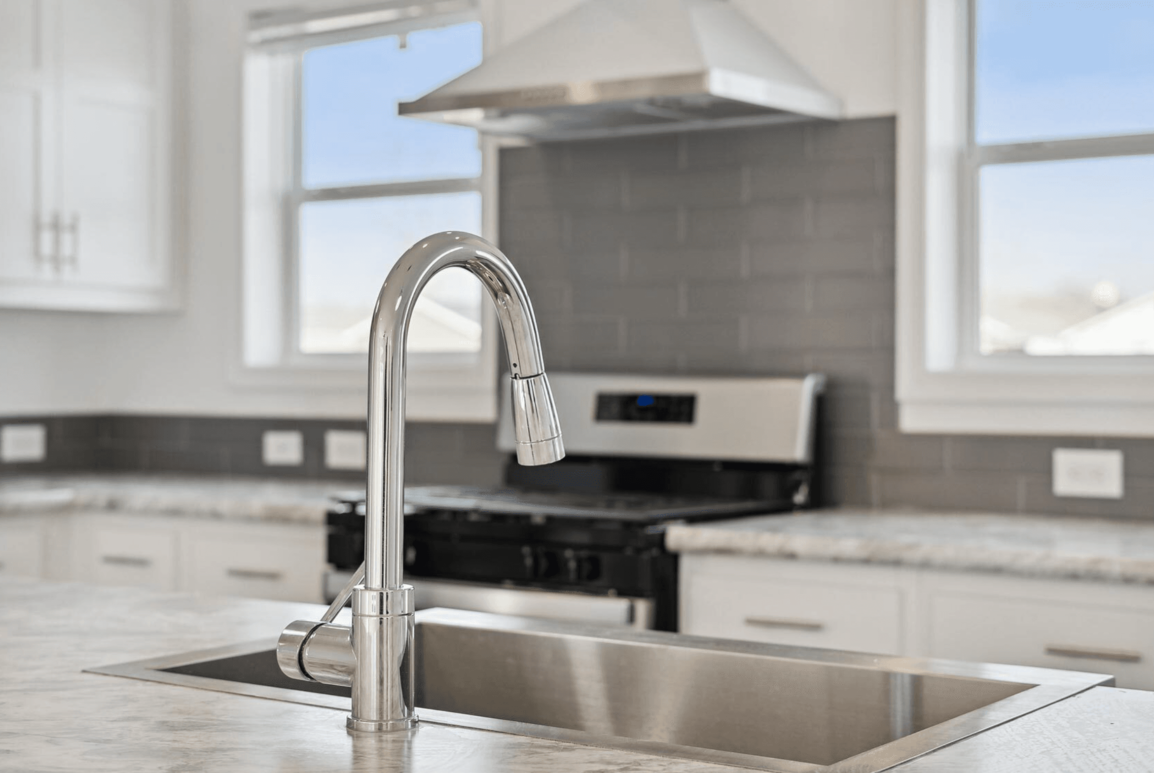 N688 kitchen home features